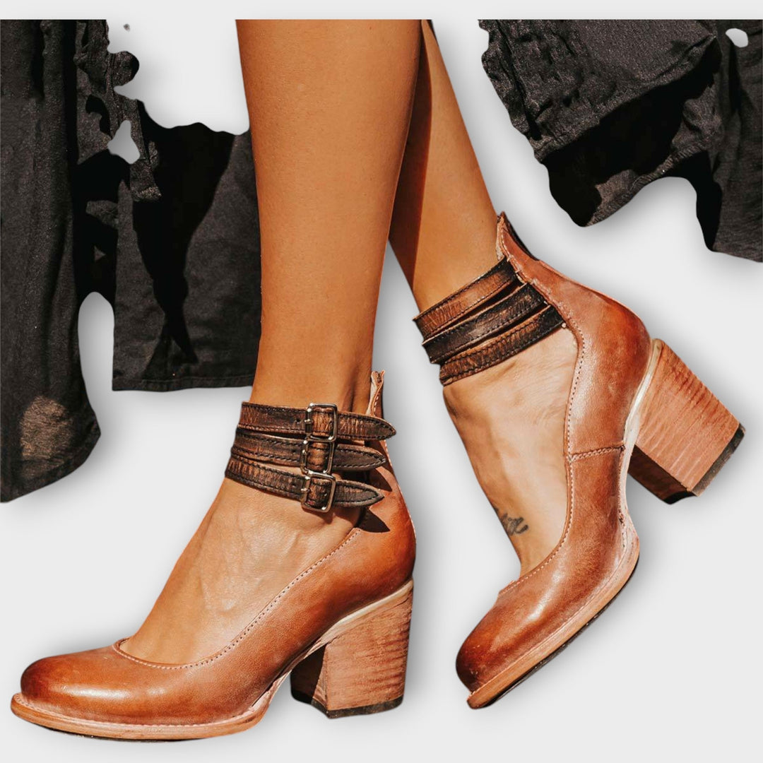 Bianca | Tacones de tres tiras con tacón ancho