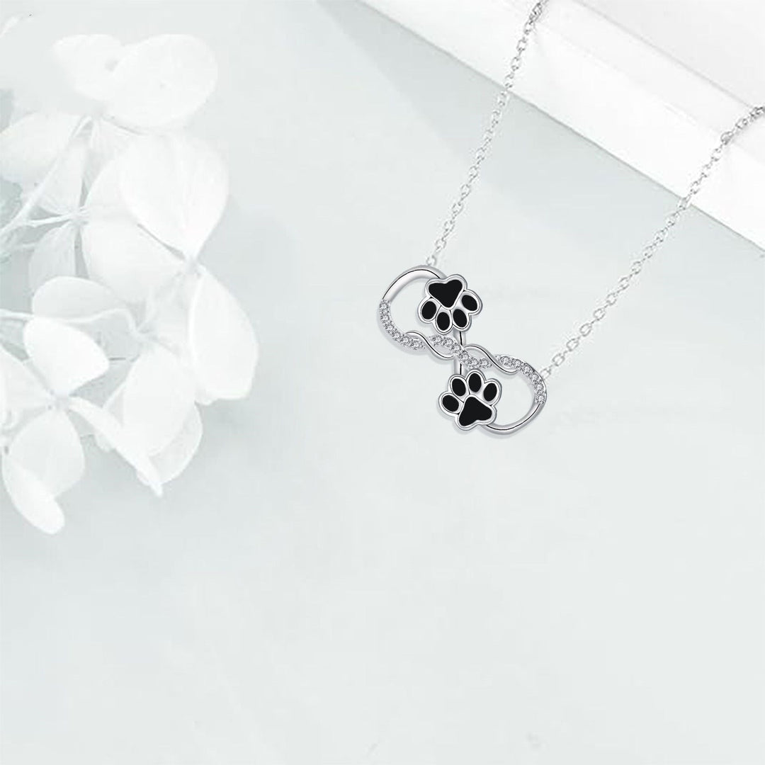 Collar con Colgante de Símbolo de Infinito con Zirconia