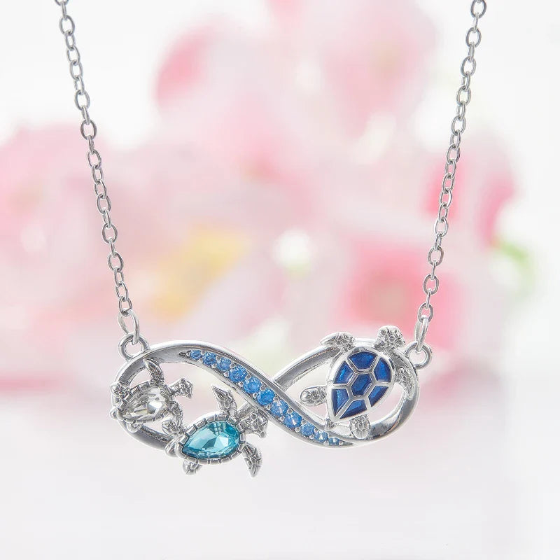 Collar de Tortuga Infinita con Cristales Brillantes