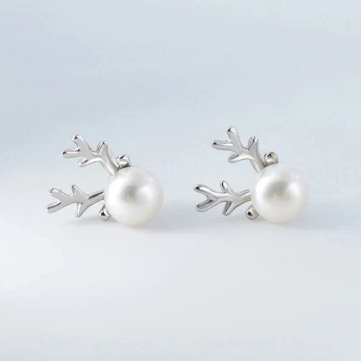Pendientes de Perla en Forma de Reno