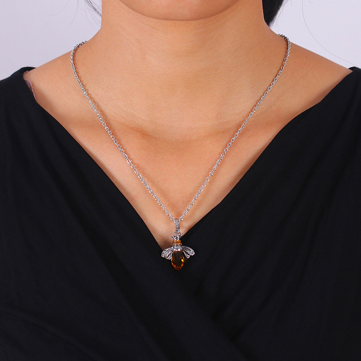 Collar de Espíritu de Abeja Dorada