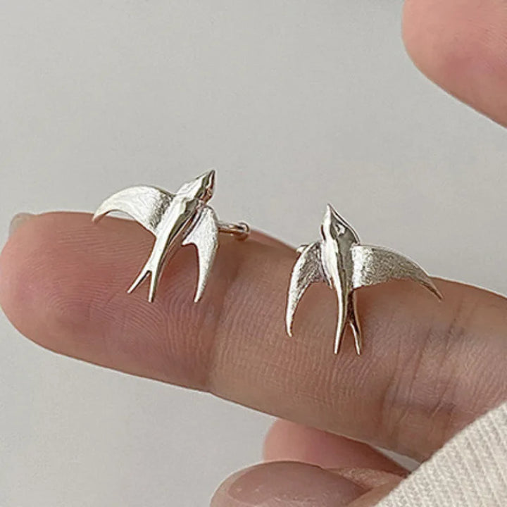 Hermosos Pendientes de Clip en Forma de Golondrina de Plata