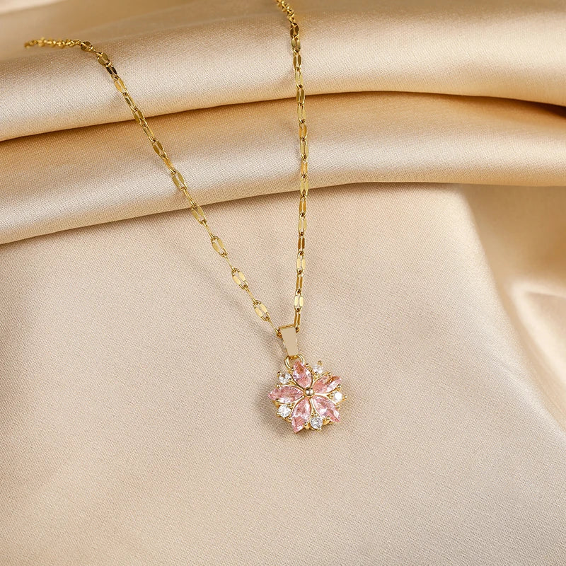 Sakura | Collar romántico de rosa con acabado pulido