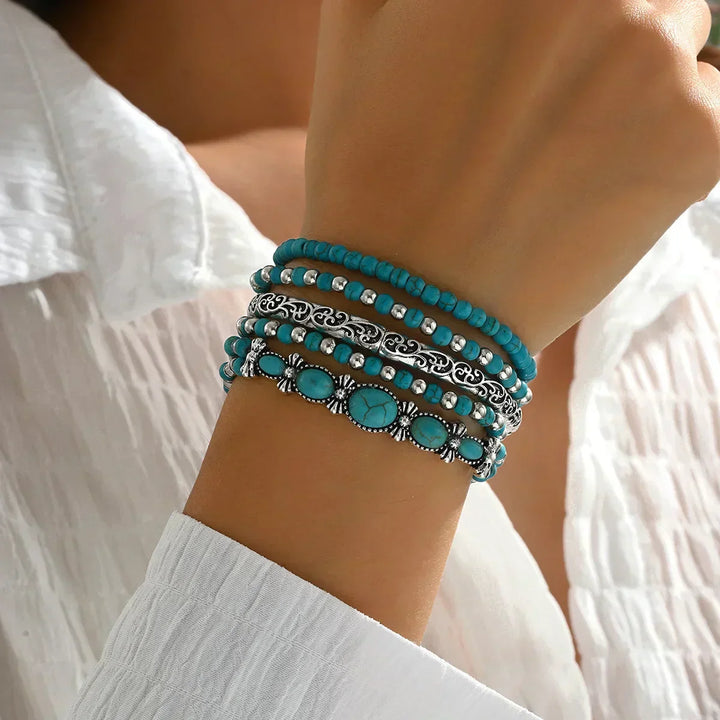 Lucía | Pulsera multicapa de turquesa refinada