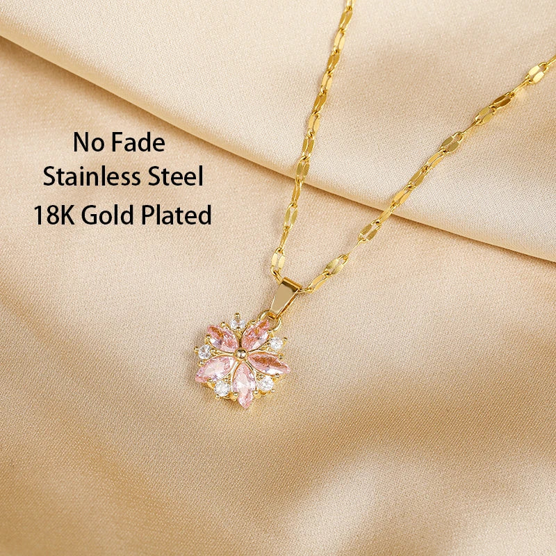Sakura | Collar romántico de rosa con acabado pulido