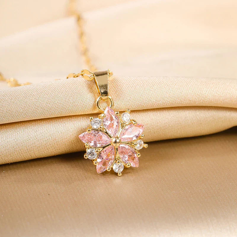 Sakura | Collar romántico de rosa con acabado pulido