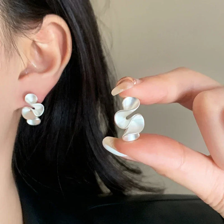 Elena | Pendientes bicolor con acabado dorado y plateado