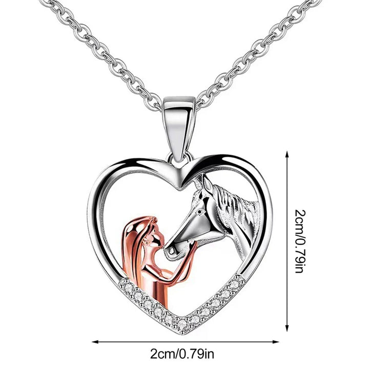 Hermosa Collar de Corazón de Circonita con Niña y Caballo