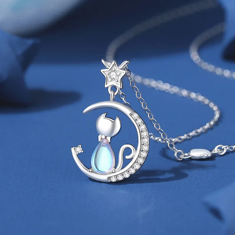 Collar de Plata Esterlina con Gato y Luna