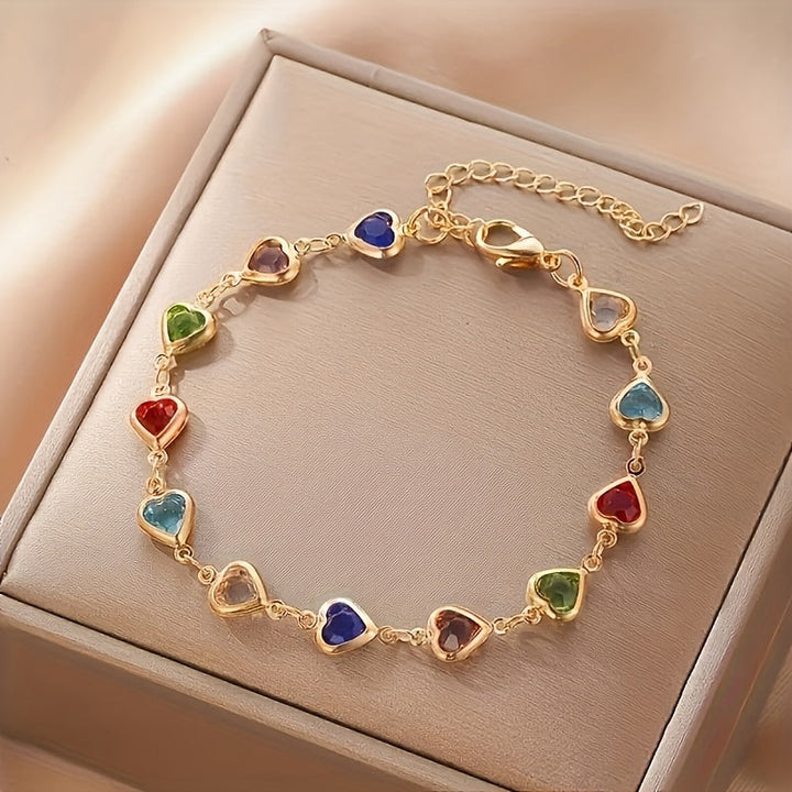 Valeska | Pulsera fina con silueta de corazón y acabado dorado