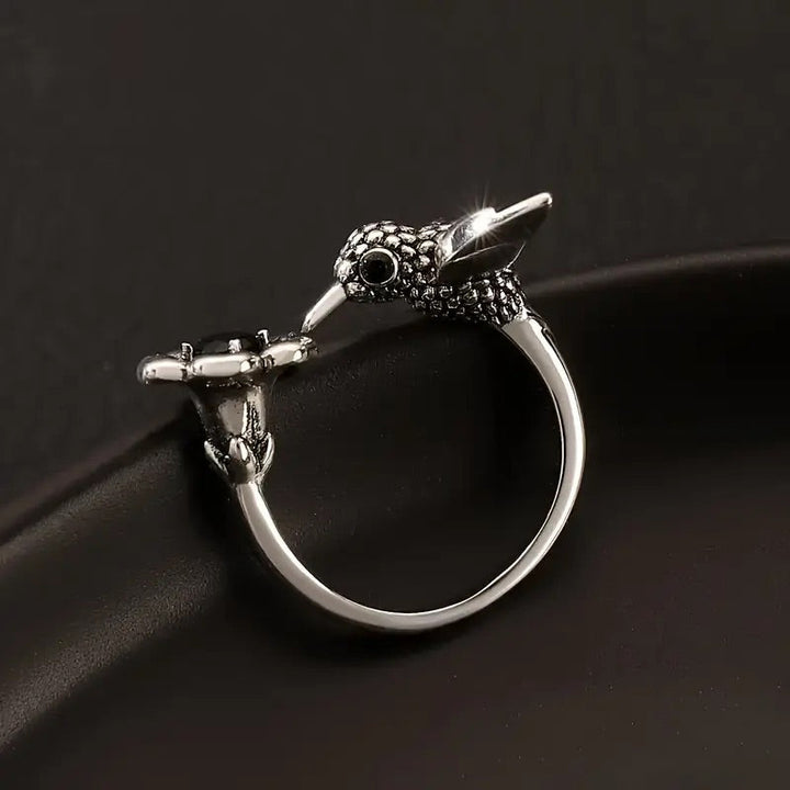 Anillo de Colibrí y Flor – Anillo Abierto Ajustable para Mujeres