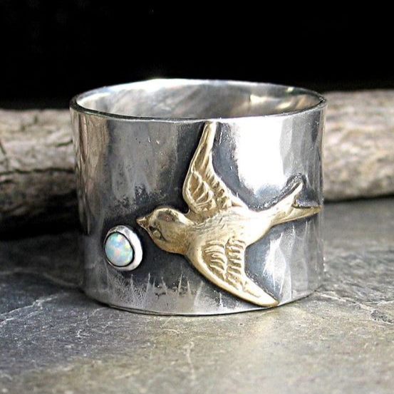 Anillo de Plata Vintage con Colibrí