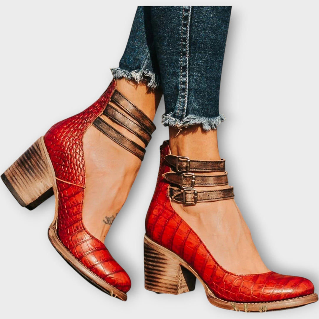 Bianca | Tacones de tres tiras con tacón ancho