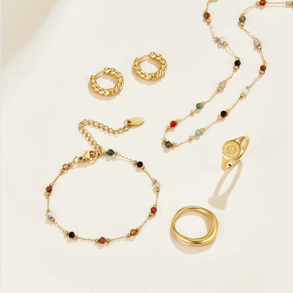 Clara | Collar minimalista con piedra seleccionada