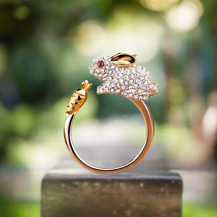 Anillo de Cristal de Conejo y Zanahoria Ajustable Único en Plata